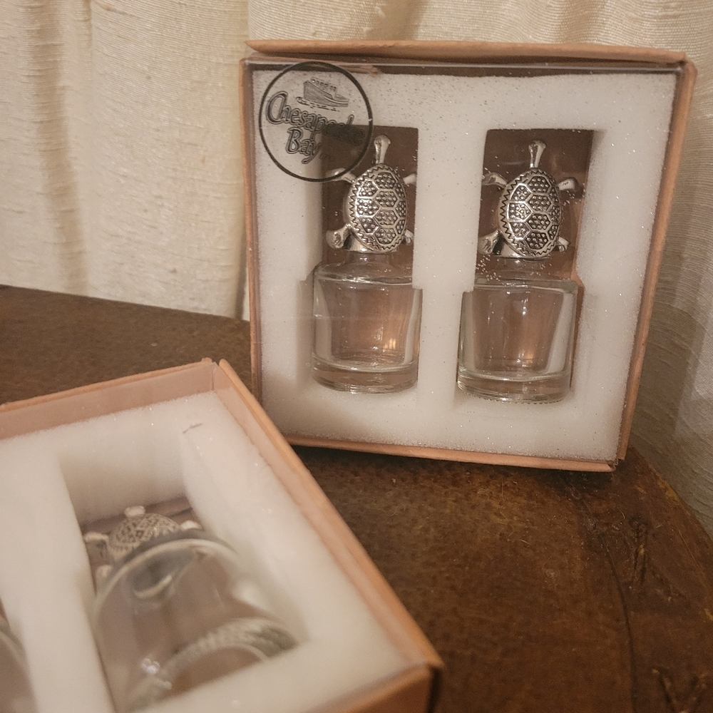Chesapeake Bay keepsake sea turtle vials - Picture 2 of 4